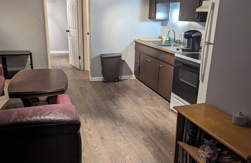 Oakland Apartment | Cozy 1 Bedroom Apt in the Middle of Everything