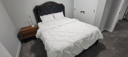 Southwest Calgary Apartment | Cozy 1 bedroom basement suite in Southwest Calgary