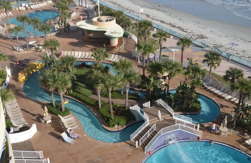 Brush - Stewarts Condo | Cozy 1-bedroom condo in superb Daytona Beach