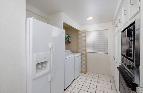 Kahaluu-Keauhou Condo | Cozy 1-bedroom condo in tranquil Kailua-Kona with AC