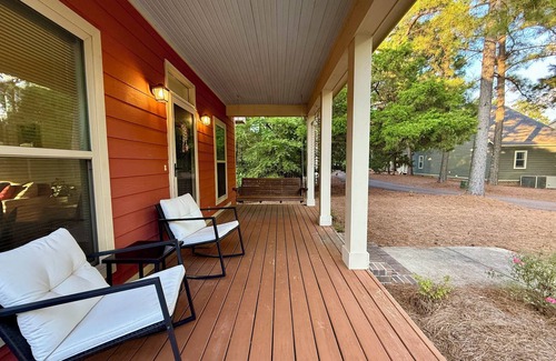 Oxmoor House | Cozy 1-bedroom Cottage in Oxford just 12 minutes to Ole Miss Campus