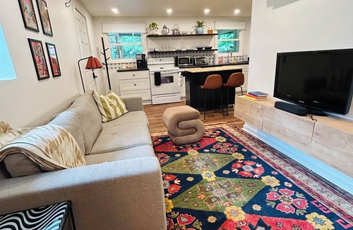 Red Bank House | Cozy 1-bedroom duplex in charming Chattanooga with WiFi, AC