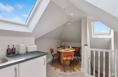 Tokyngton Apartment | Cozy 1-Bedroom Escape Near Stadium – Harrow Bliss