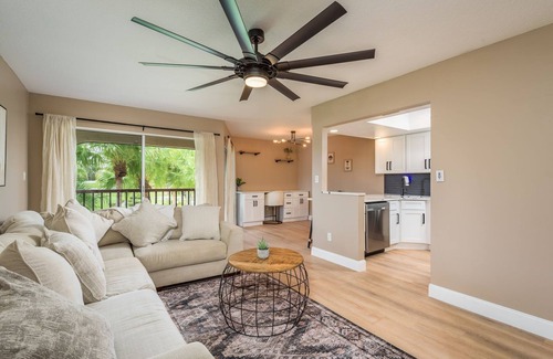 Safety Harbor Condo | Cozy 1-bedroom furnished condo with WiFi, AC in tranquil Safety Harbor