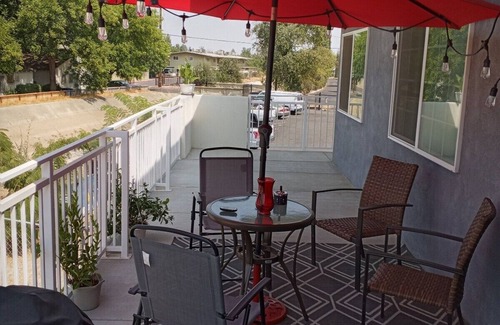 Downtown Apartment | Cozy 1-bedroom Shared Apartment- Rent the Room