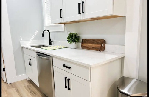 Earlewood House | Cozy 1 Bedroom Studio