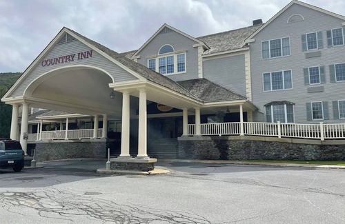 Hancock Apartment | Cozy 1-bedroom Suite in Jiminy Peak Resort, with Wi-Fi, Pool, Fitness & More!