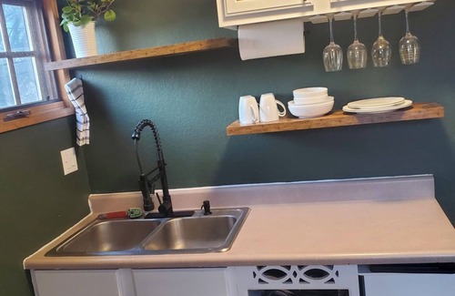 Central Colorado Springs Apartment | Cozy 1-Bedroom Townhouse Downtown Colorado Springs
