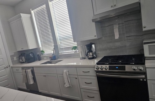 South Main Condo | Cozy 1-bedroom with WiFi, in a house in superb Houston
