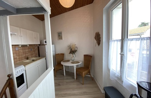 Fouras Apartment | Cozy 1-BR Apartment Steps from Shops & Beach, Fouras
