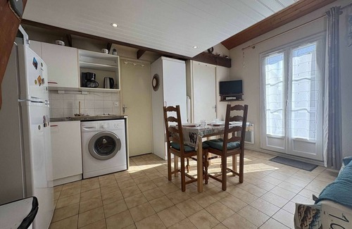 La Remigeasse Apartment | Cozy 1-BR Apt with Mezzanine, Balcony, Near Beach & Parking - Dolus-d'Oléron