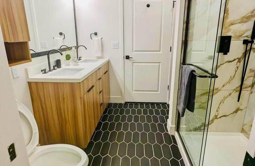 Soulard Apartment | Cozy 1 BR Near DT Garage Parking Gym W&D