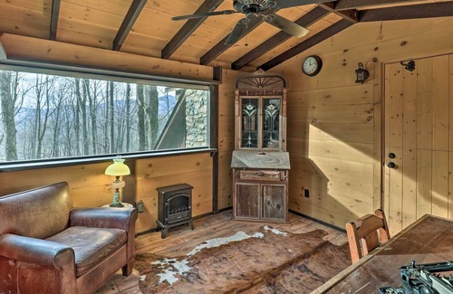 Balsam Cabin | Cozy 1850’s Log Cabin: Hike & Explore the Outdoors
