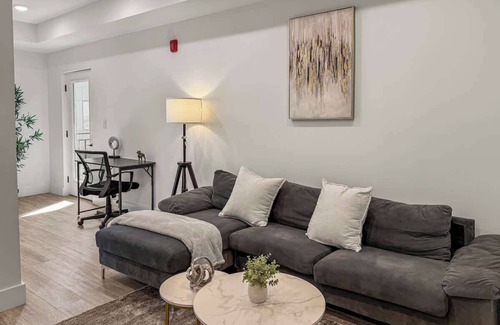 Olde Richmond Apartment | Cozy 1BD Apt | Fishtown | Gym & Pool