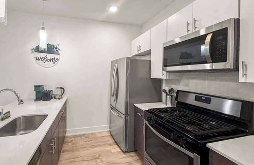 Olde Kensington Apartment | Cozy 1BD | Sleeps 4| Northern Liberties