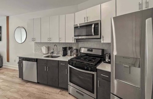 Olde Kensington Apartment | Cozy 1BD | Sleeps 4 | Northern Liberties