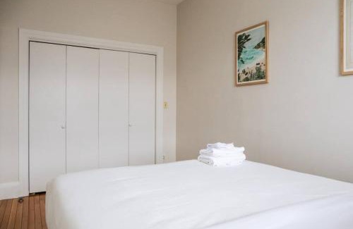 Fenway–Kenmore Apartment | Cozy 1BDR Close to Fenway