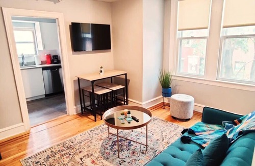 Center City Apartment | Cozy 1BDR In Central Philly | Hosted By StayRafa