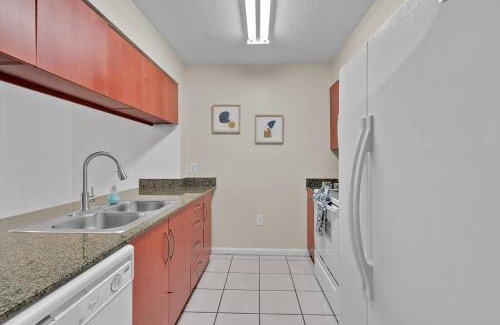 Brickell Apartment | Cozy 1Bed 1Bath Overlooking Brickell Skyline