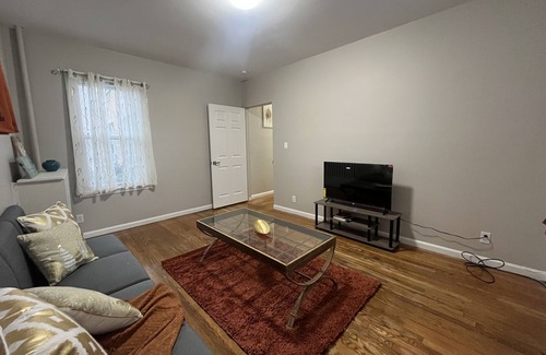 Hartford Apartment | Cozy 1bedroom apartment within 5 minute walking distance from Hartford Hospital