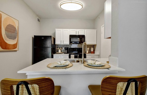 North San Antonio - SAT Apartment | Cozy 1BR/1BTH Charming Urban Retreat W/Pool