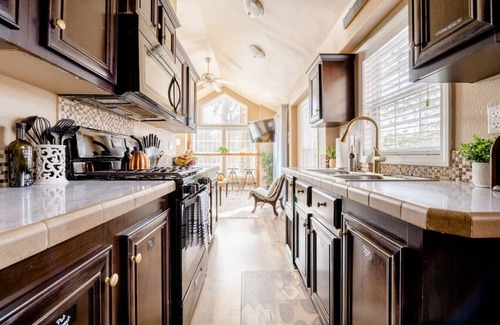 Woodland Park House | Cozy 1BR Chalet | Pikes Peak, Grill & Relaxing Patio