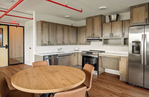McMinnville Condo | Cozy 1BR condo in McMinnville, TN, perfect for couples or small families.