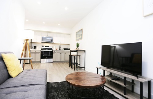 Petworth Bed & Breakfast | Cozy 1BR in Trendy D.C. Area | Stunning Views