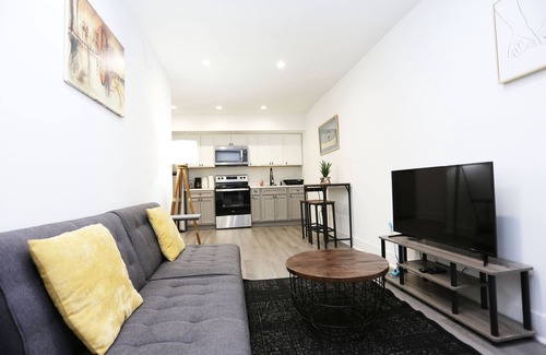 Petworth Bed & Breakfast | Cozy 1BR in Trendy D.C. Area | Stunning Views