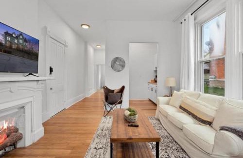 Mount Auburn Apartment | Cozy 1BR Near Zoo, UC, OTR, Downtown