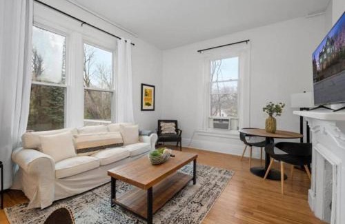 Mount Auburn Apartment | Cozy 1BR Near Zoo, UC, OTR, Downtown