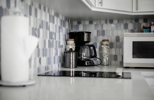 North Redington Beach Condo | Cozy 1BR Condo with parking, 0min walk to Beach! Oct Nov savings!