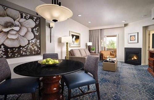 North Scottsdale Condo | Cozy 1BR Villa at Sheraton Desert Oasis. 10% Off 5-7 Night Stays