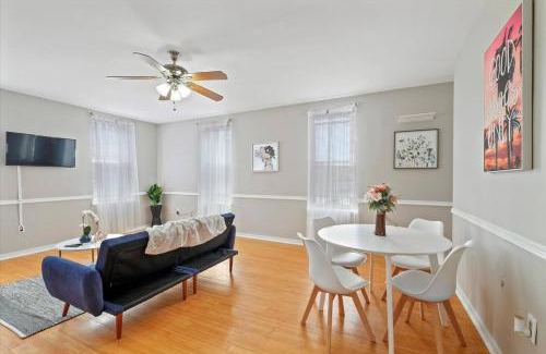 Queen Village Apartment | Cozy 1br W Deck Near Rittenhouse