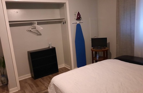 Wilmington Apartment | Cozy 1st flr apt near downtown riverfront