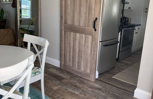 Central Naples House | Cozy 2/1 Pool Home Shared Kitchen with PRIVACY