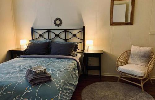 North End Apartment | Cozy 2-BDRM, Mid Floor, Backyard