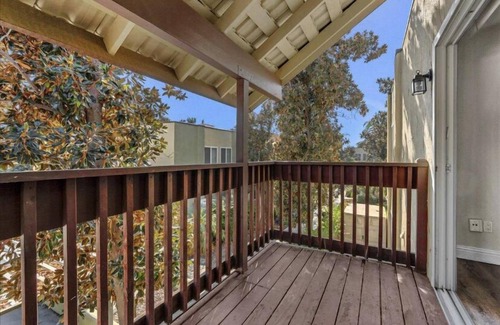 Downtown Condo | Cozy 2 Bed 2 Bath Condo, You're home away from home.