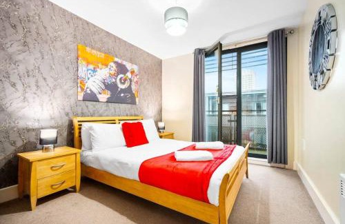 Theatreland Birmingham Apartment | Cozy 2 Bed Arcadian Centre By Azura Nights