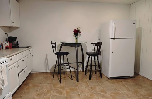 Northeast Edmonton House | Cozy 2-Bed Basement Retreat