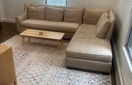 Upham's Corner Condo | Cozy 2 Bed Condo with 2 Parking Spots and Washer-Dryer