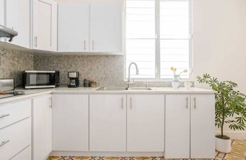 Santurce Apartment | Cozy 2-bedroom 1Pkng apartment in fantastic San Juan with AC, WiFi