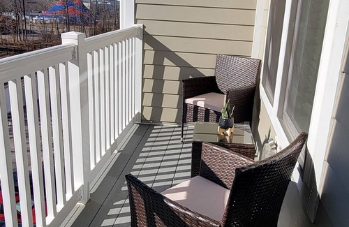 Northeast Raleigh Apartment | Cozy 2 bedroom 2 bath apartment just 18 minutes away from airport.
