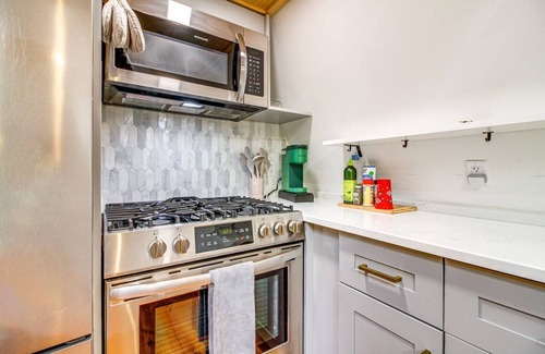 Perkinsville Ski Chalet | Cozy 2-bedroom A-Frame close to skiing, fishing & hiking!