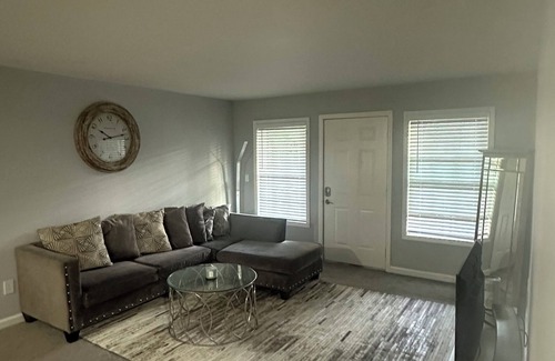 Stone Mountain Apartment | Cozy 2-bedroom apartment with WiFi, AC in tranquil Stone Mountain