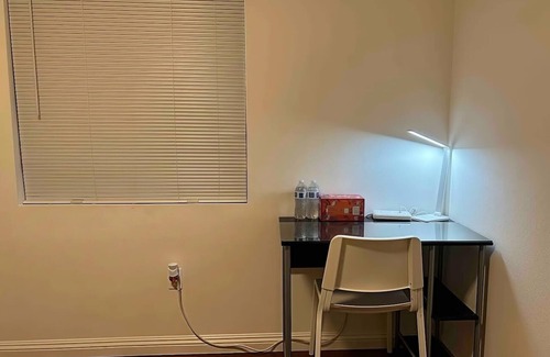 San Gabriel Apartment | Cozy 2 bedroom apartment in beautiful San Gabriel with WiFi, AC