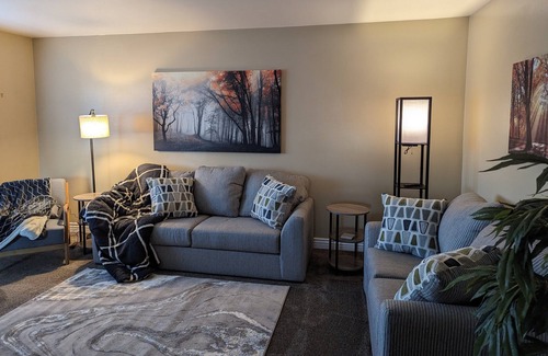 West Jordan Apartment | Cozy 2-bedroom apartment in nice Midvale with AC, WiFi