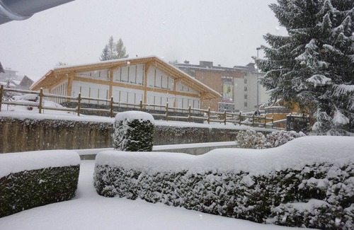 Megeve Apartment | Cozy 2-Bedroom Apartment in Megève – Close to Center & Ski Lift, Terrace, Parking, Wifi