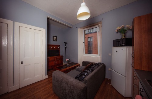 Leith Apartment | Cozy 2 bedroom apartment by the Water of Leith
