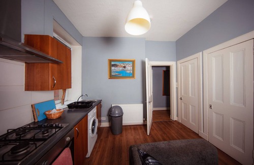 Leith Apartment | Cozy 2 bedroom apartment by the Water of Leith